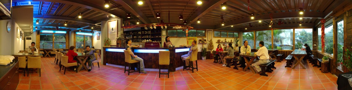 咖啡廳：休息；討論；上課；喝咖啡、喝茶。